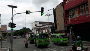 Lampu lalu lintas Ambon - Maluku